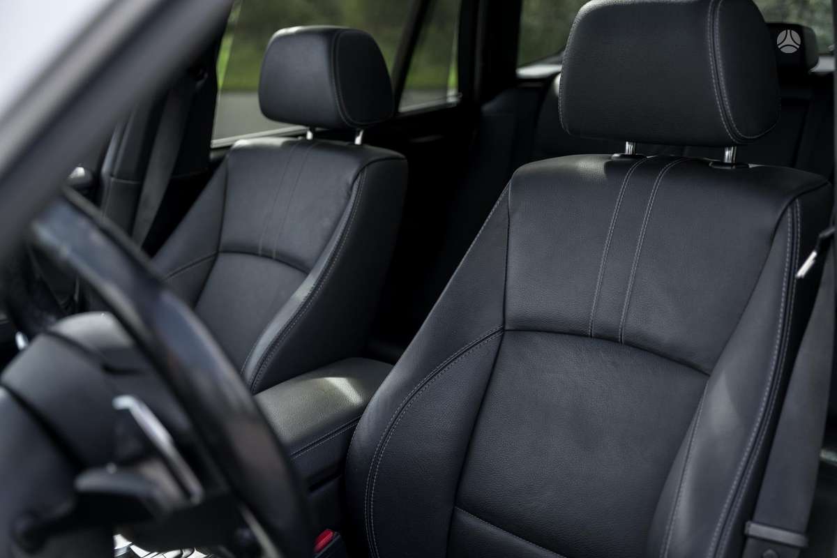 BMW X3, 2.0 l., off-road / crossover