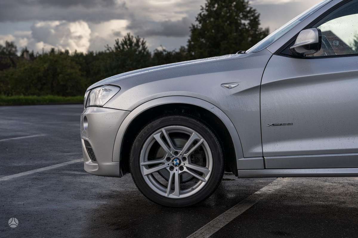 BMW X3, 2.0 l., off-road / crossover