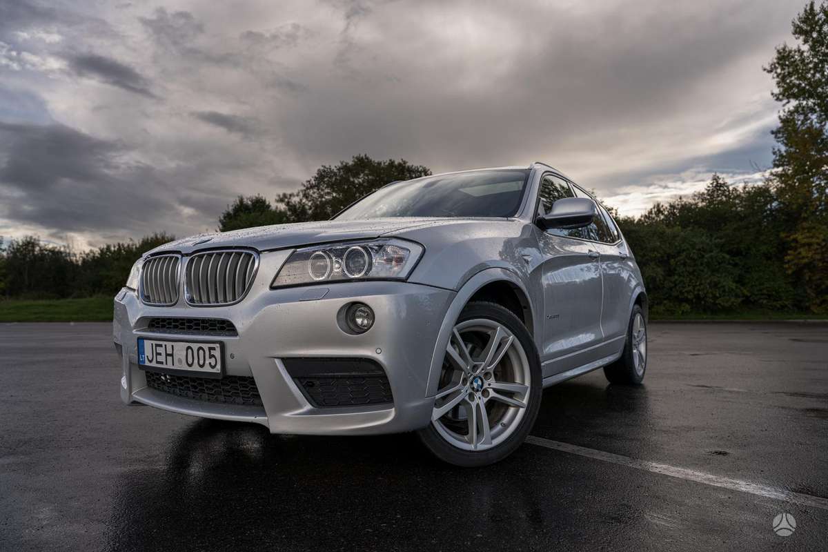BMW X3, 2.0 l., off-road / crossover