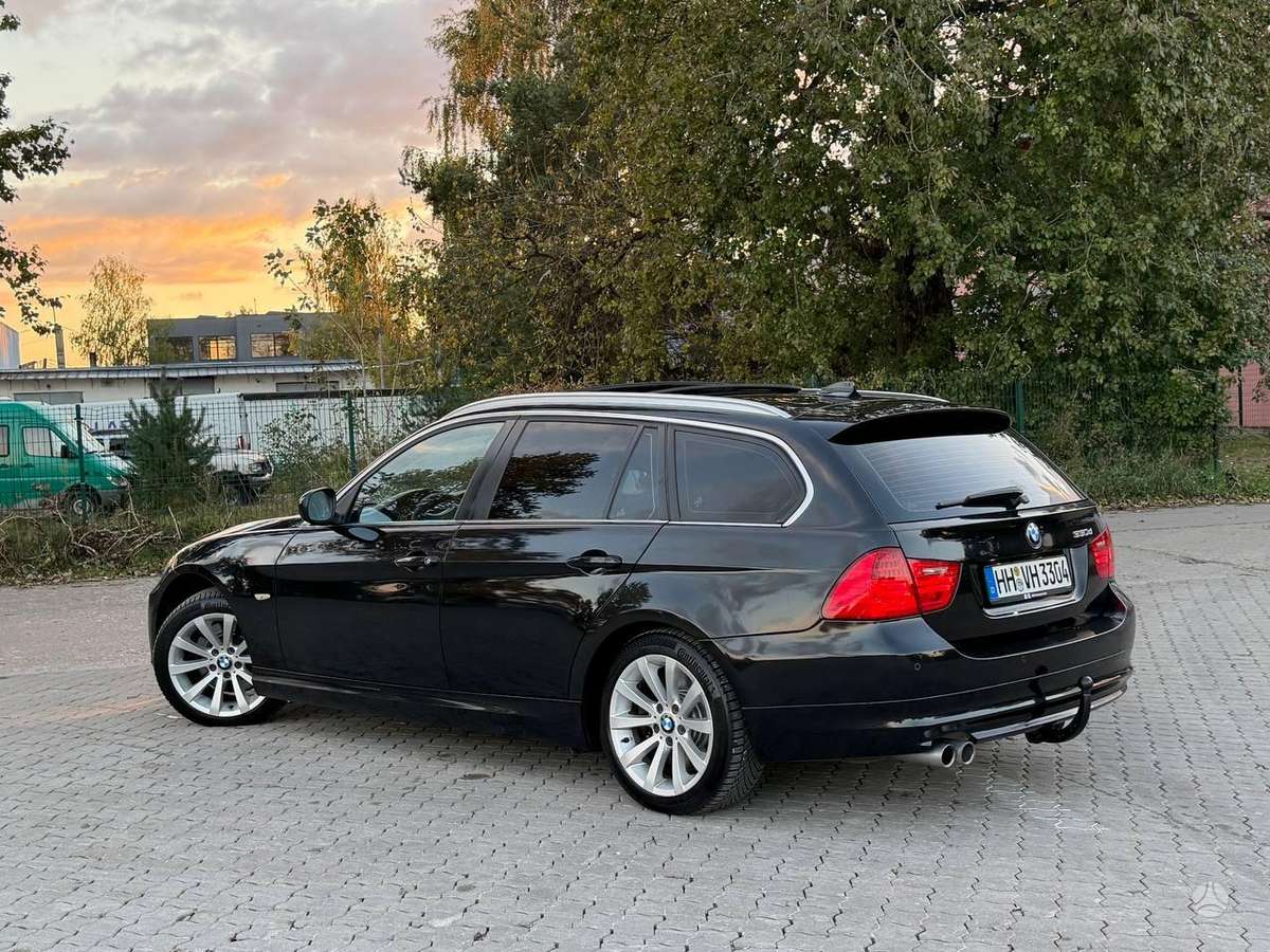 BMW 330, 3.0 l., Универсал