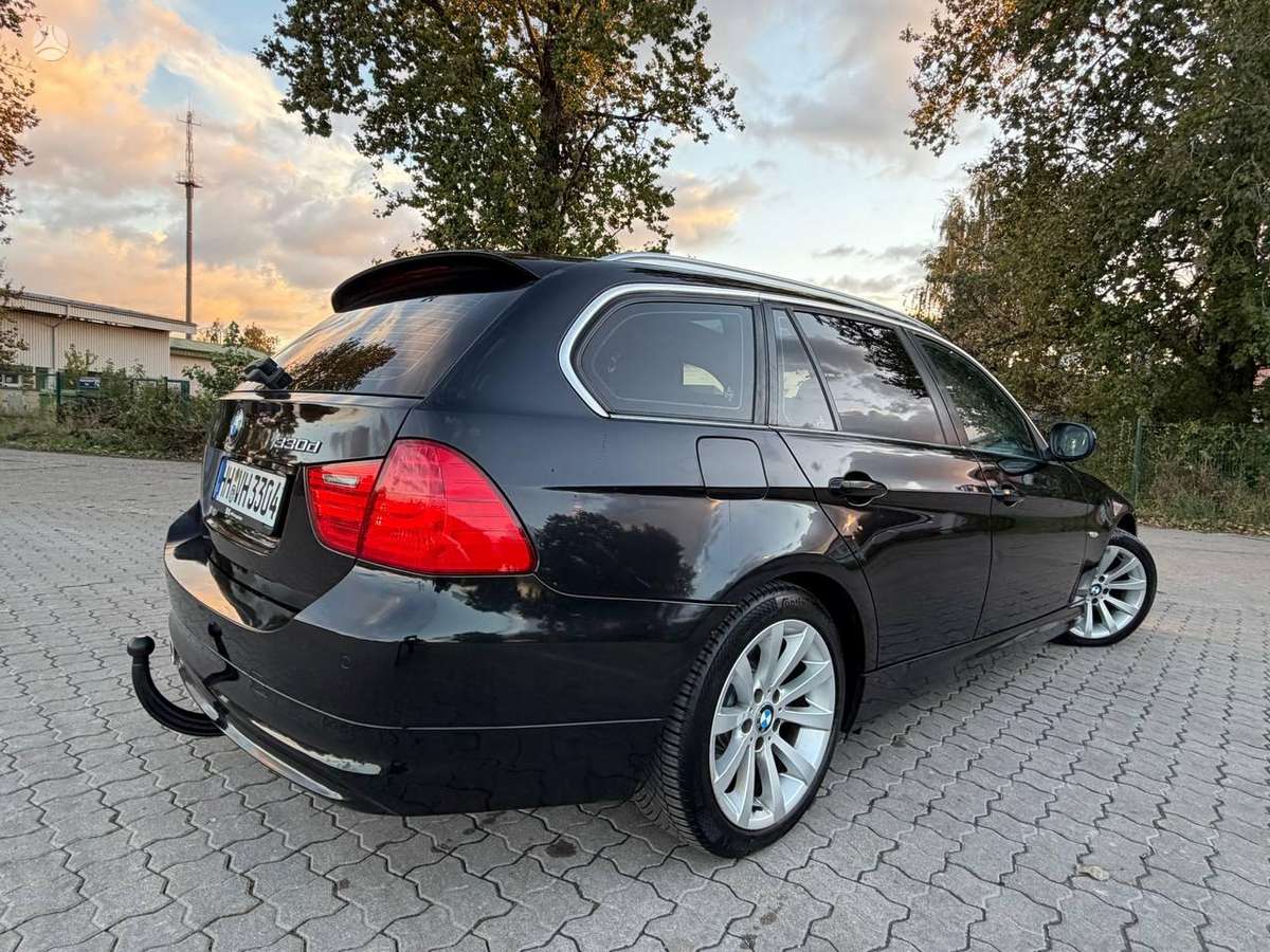 BMW 330, 3.0 l., Универсал
