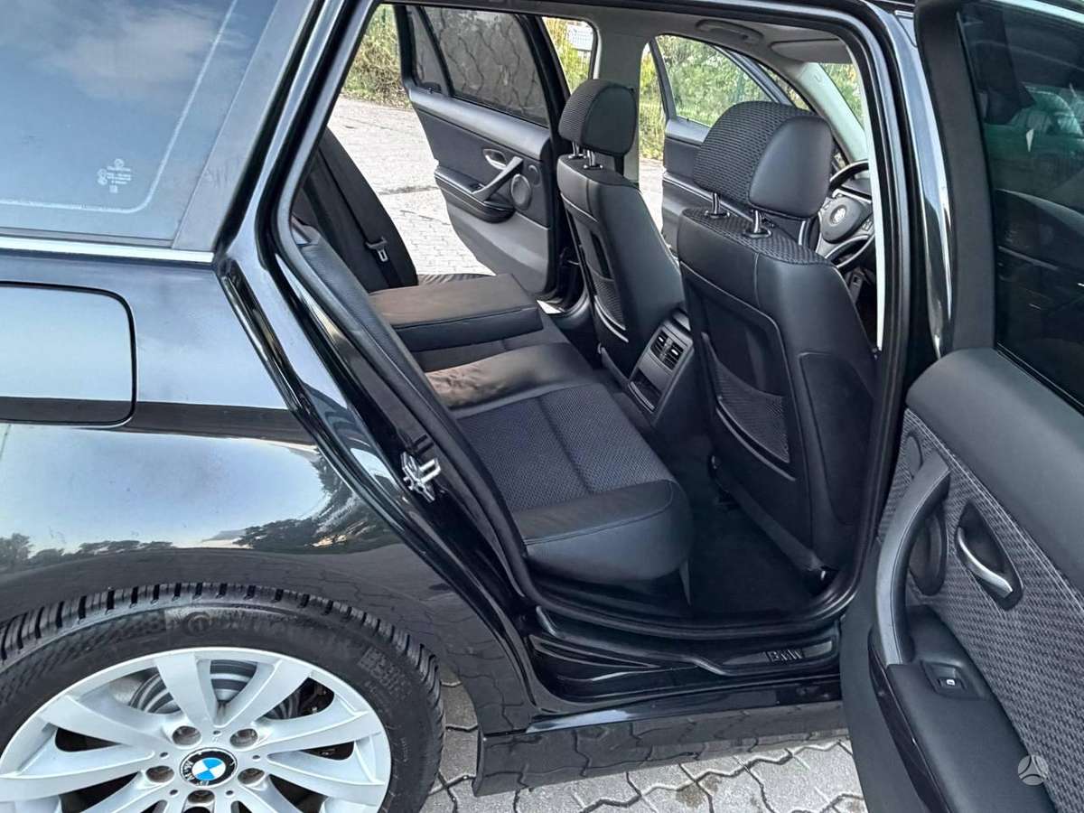 BMW 330, 3.0 l., Универсал