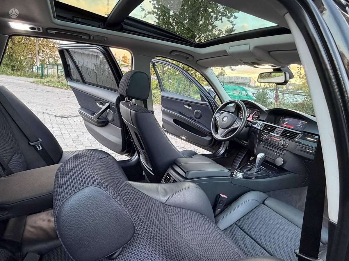 BMW 330, 3.0 l., wagon