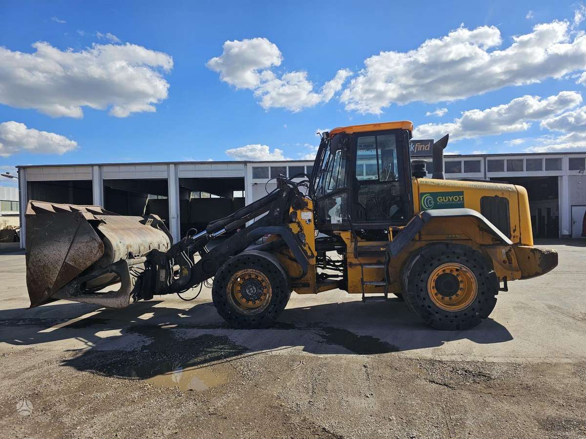JCB 437HT, фронтальные погрузчики