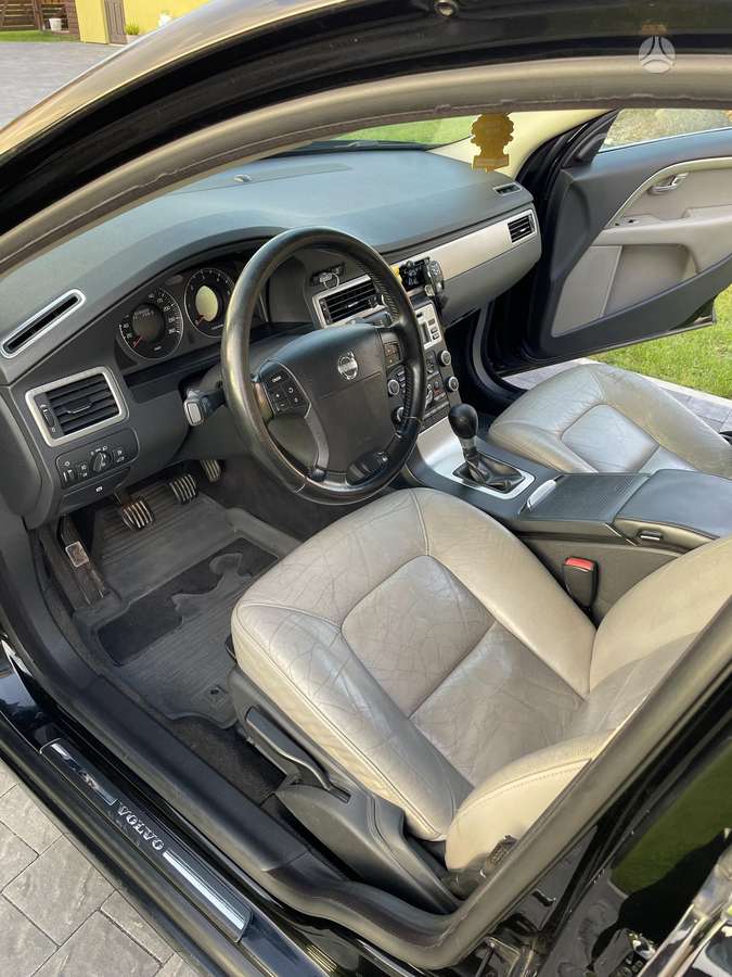 Volvo S80, 2.4 l., Седан