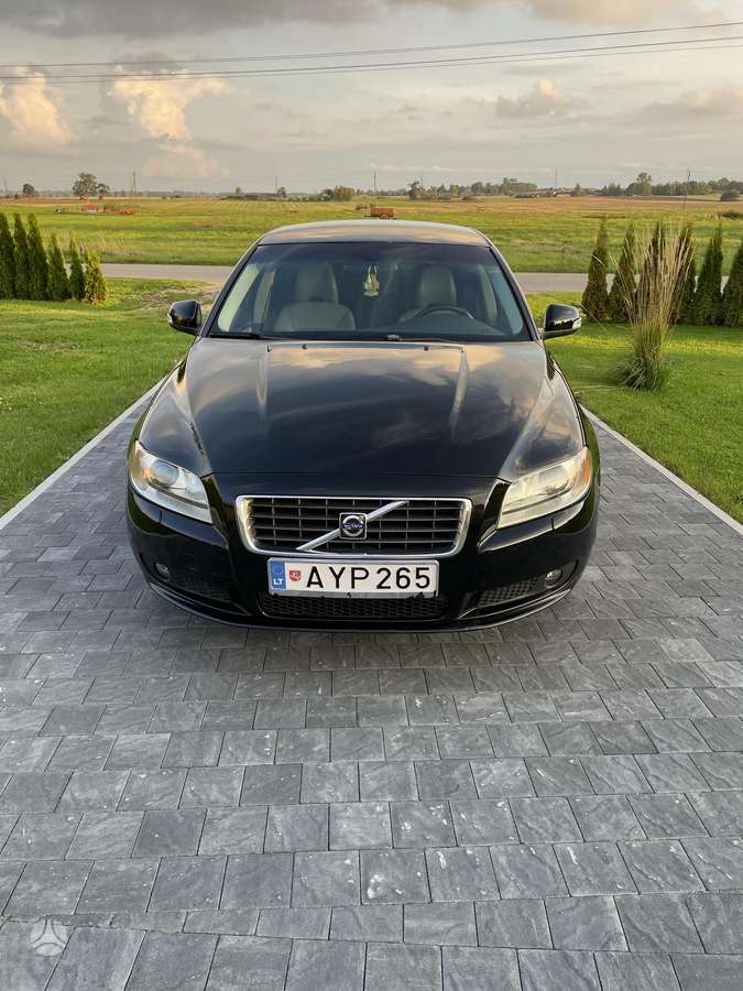 Volvo S80, 2.4 l., Седан