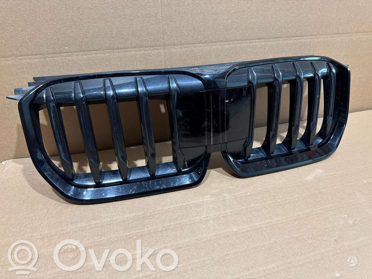 BMW X1 front grill