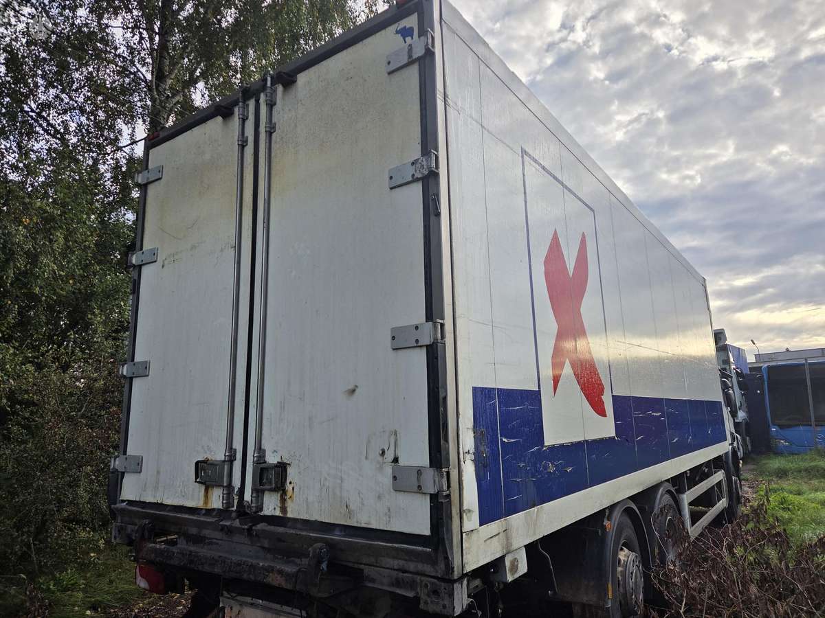 Scania P380, sunkvežimiai