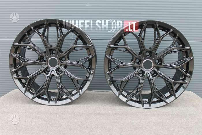 Voxx EU-A1407 Gloss Black, light alloy, R17