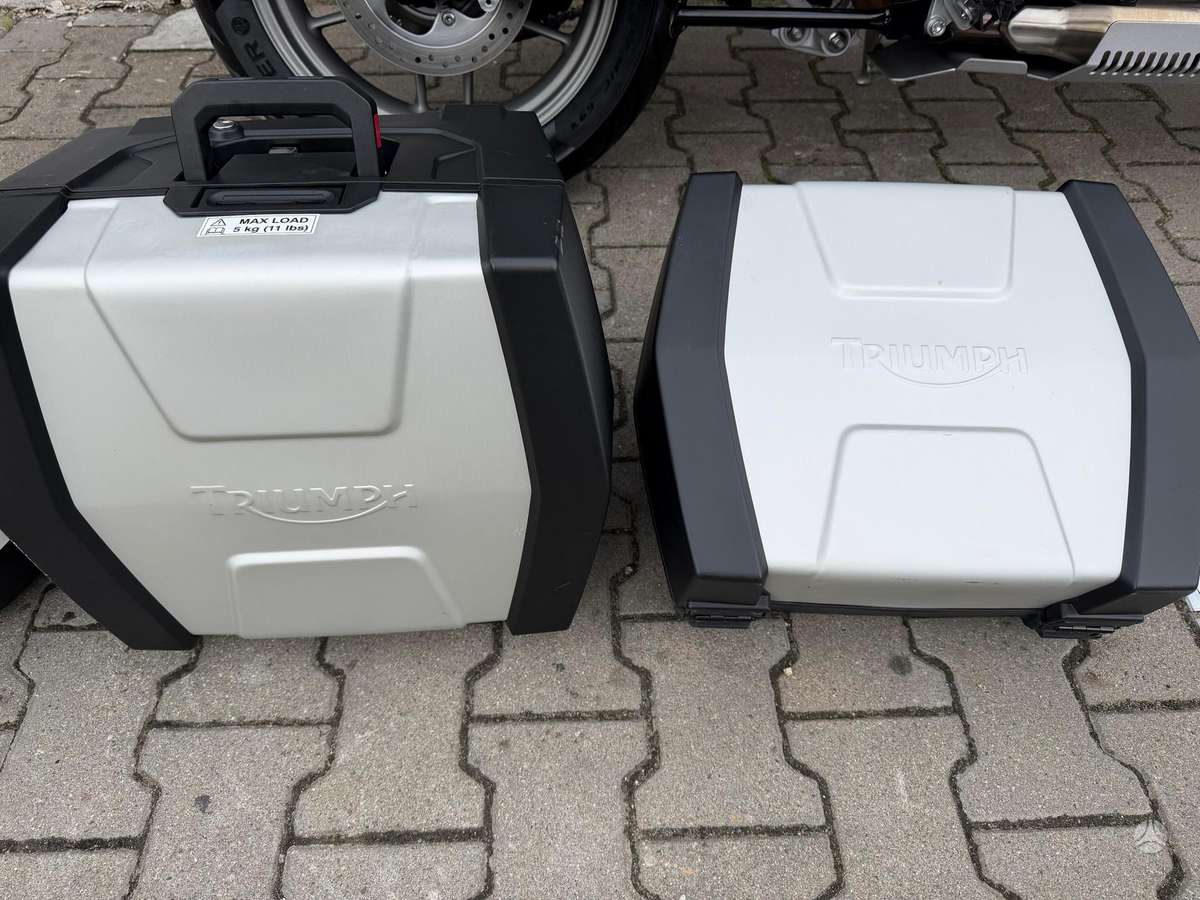 Triumph Tiger 800cc, enduro / adventure