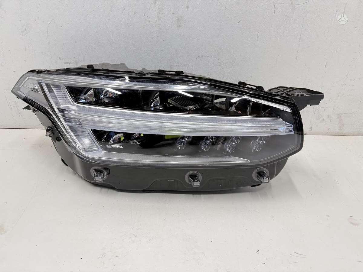 Volvo XC90, 32338961, lights