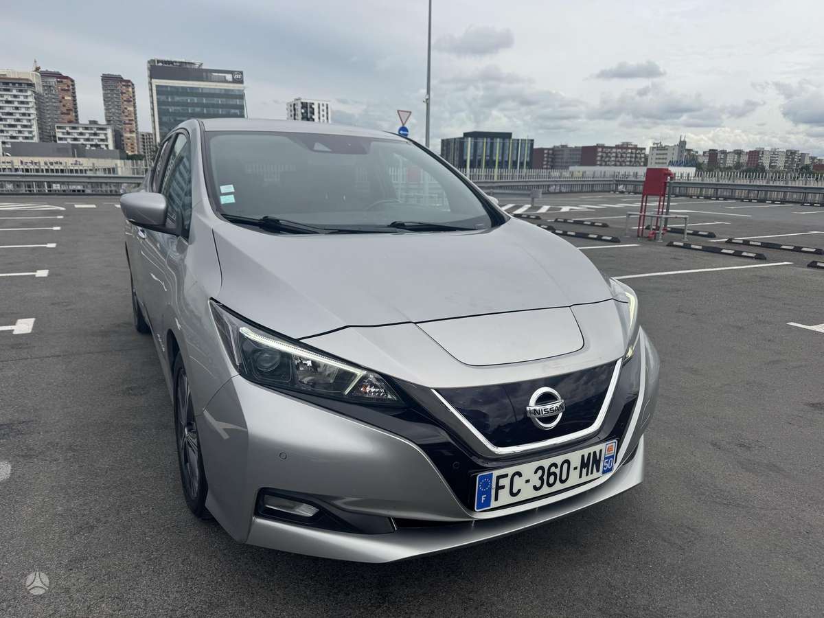 Nissan Leaf, 40 kWh, hatchback