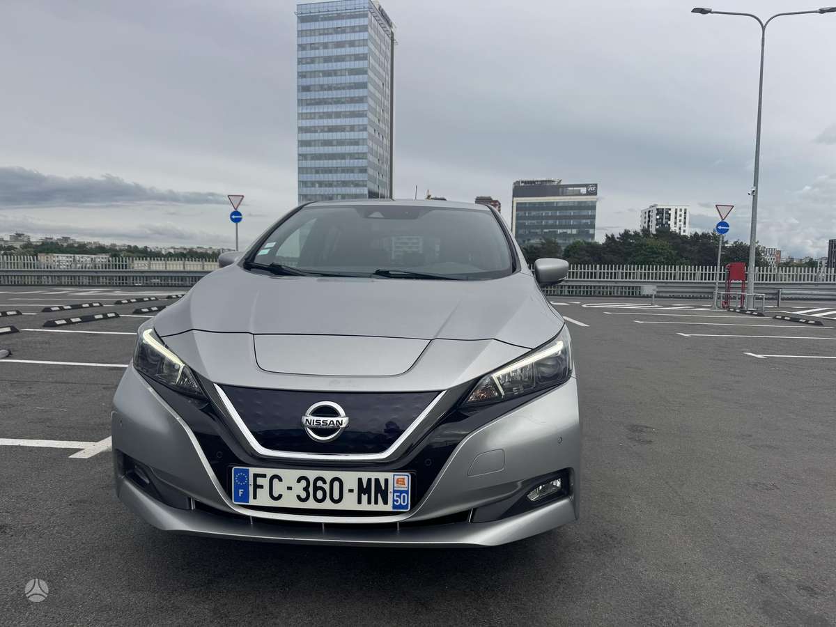 Nissan Leaf, 40 kWh, hatchback