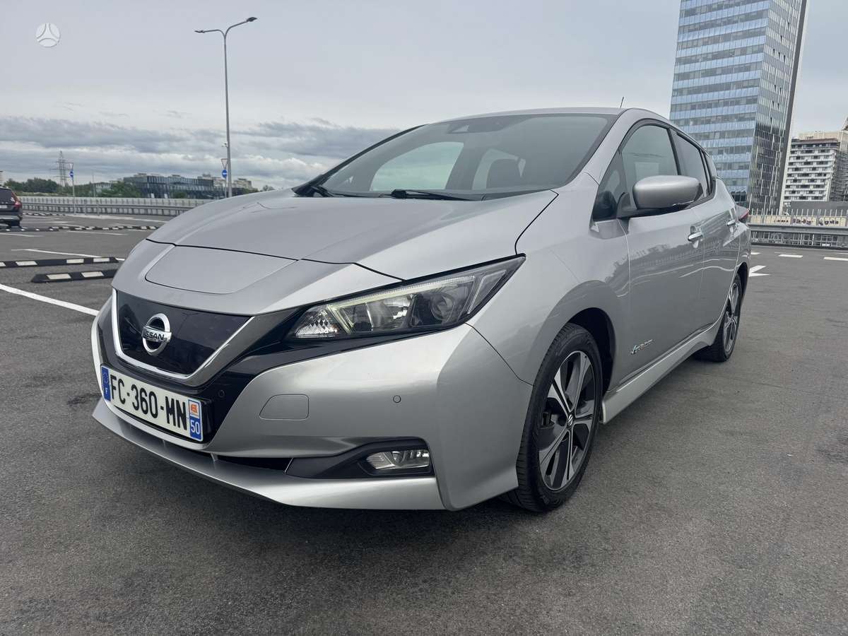 Nissan Leaf, 40 kWh, hatchback