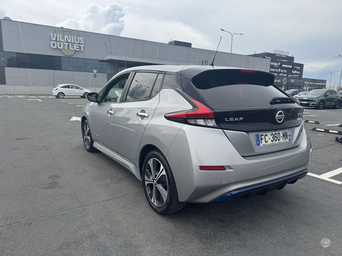 Nissan Leaf, 40 kWh, hatchback