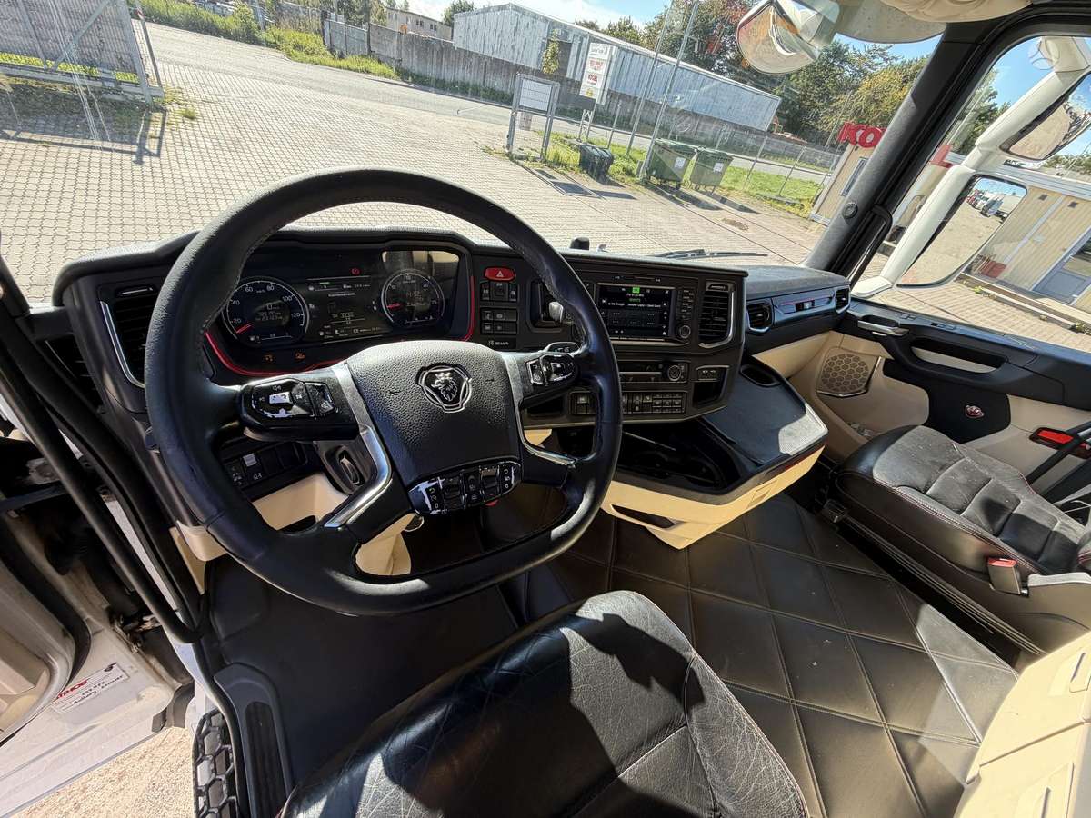 Scania R650, single sleeper