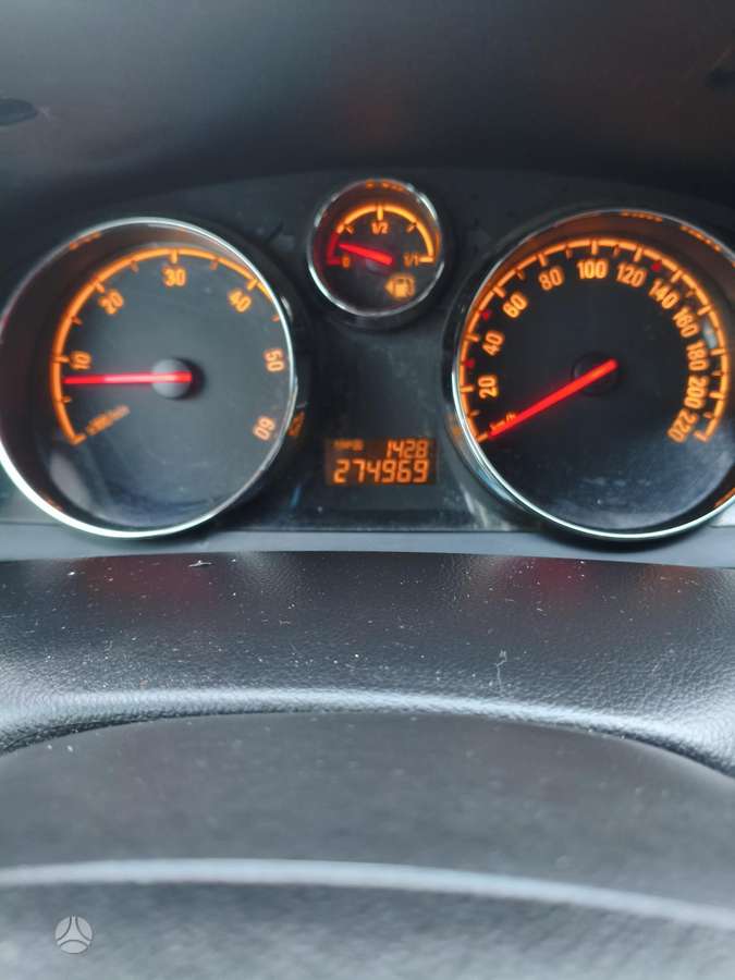 Opel Antara, 2.2 l., Внедорожник / Кроссовер