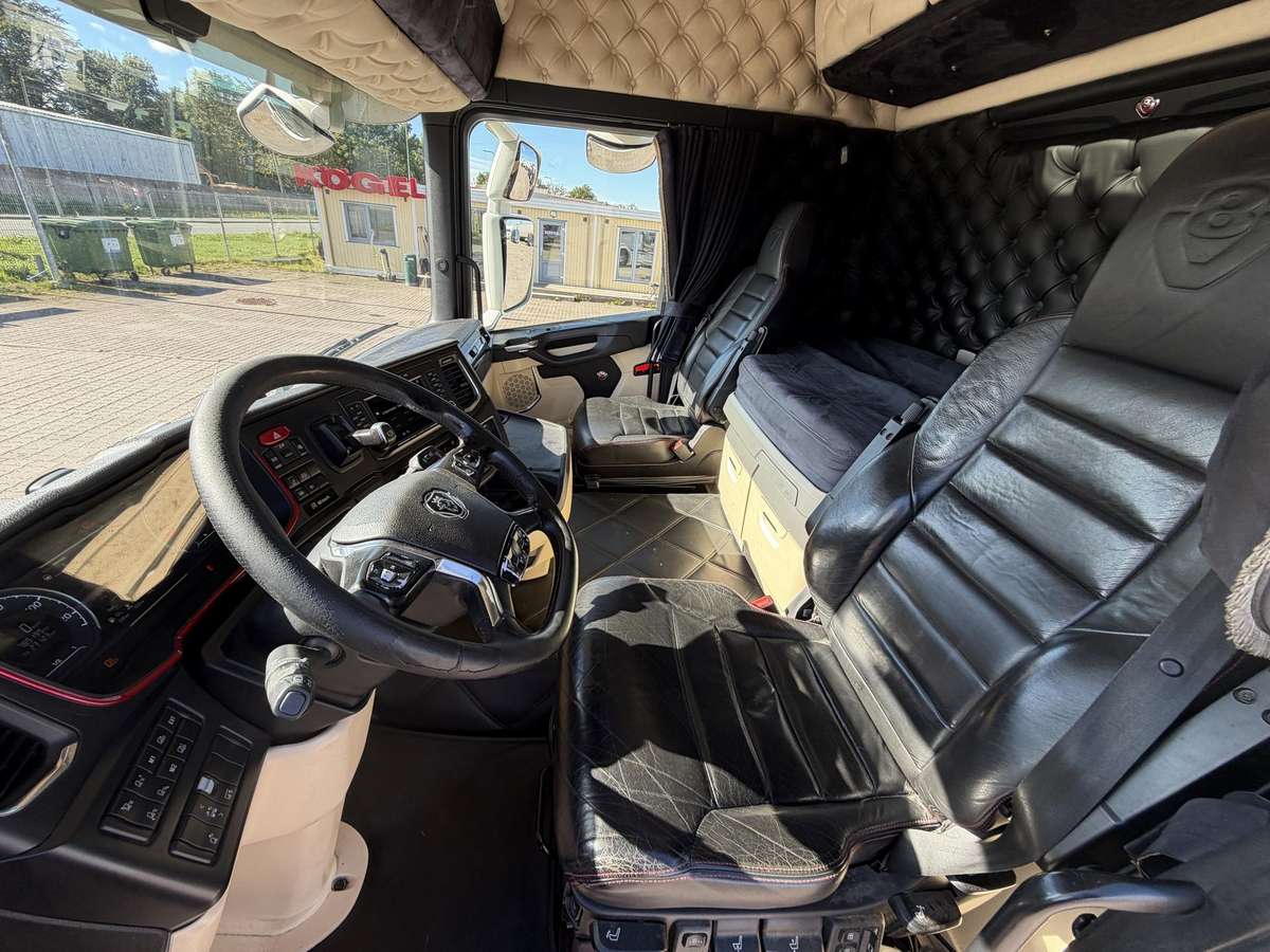 Scania R650, single sleeper