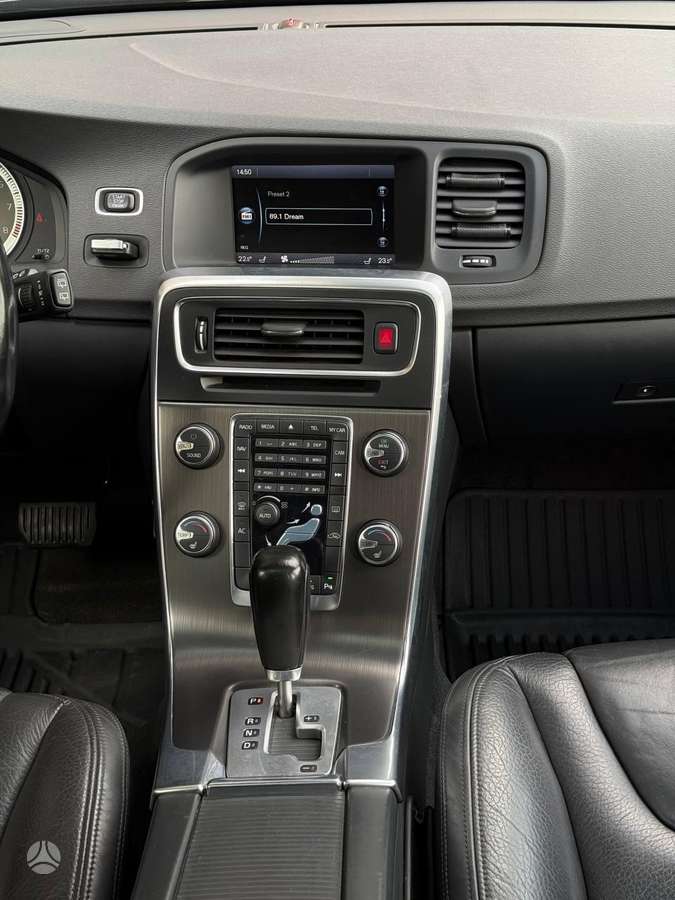Volvo V60, 1.6 l., wagon