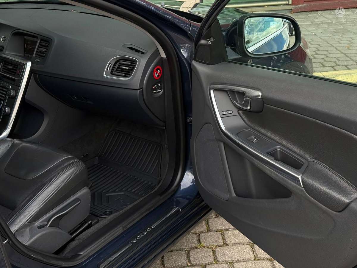 Volvo V60, 1.6 l., wagon