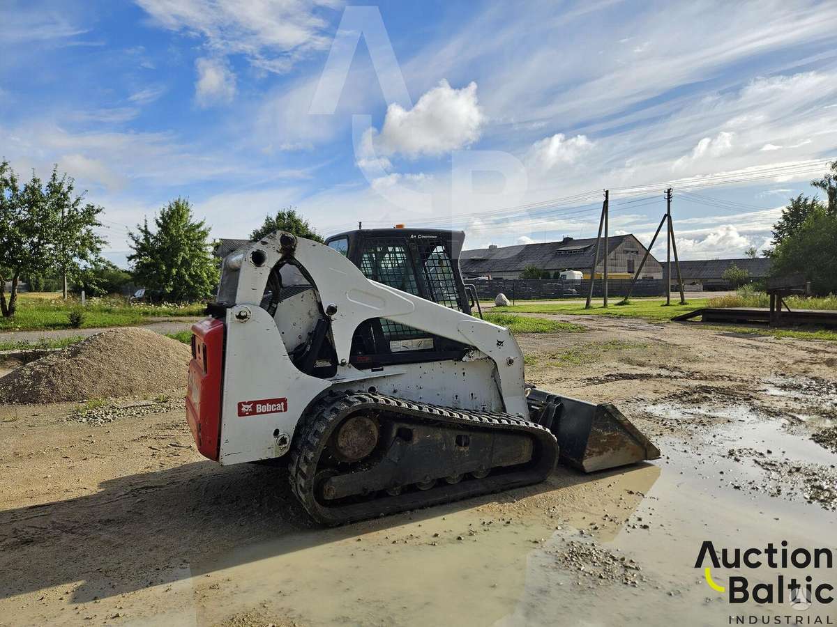 Bobcat T 300, мини-погрузчики