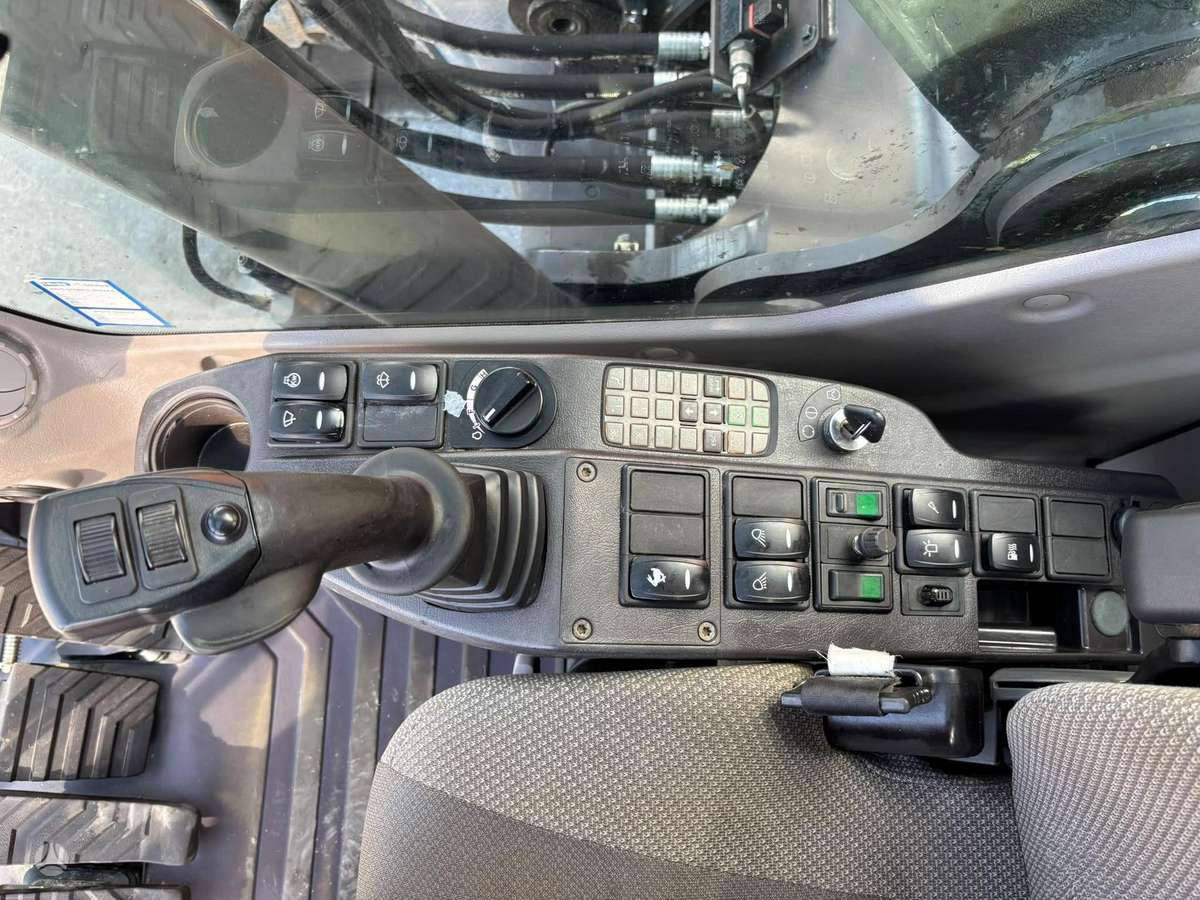 Volvo EC 210 CL, ekskavatoriai