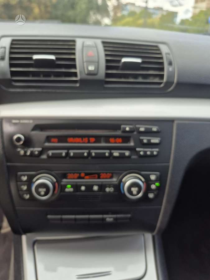 BMW 118, 2.0 l., Хэтчбек