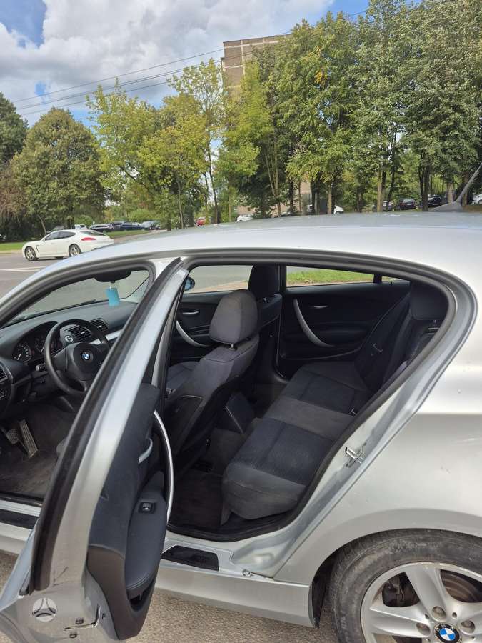 BMW 118, 2.0 l., hatchback