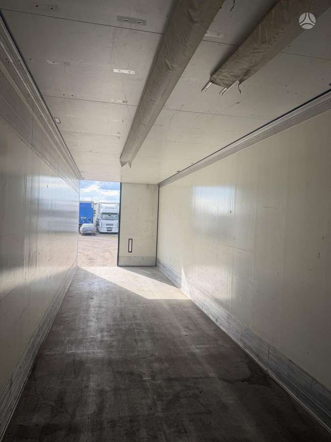 Schmitz Cargobull THERMO KING SLX200, refrigerated
