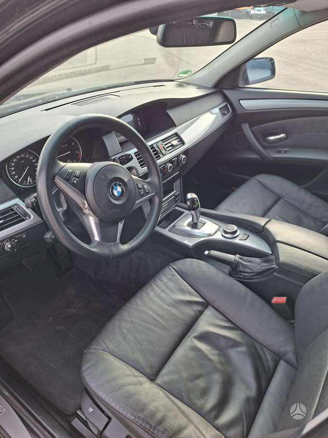 BMW 520, 2.0 l., wagon