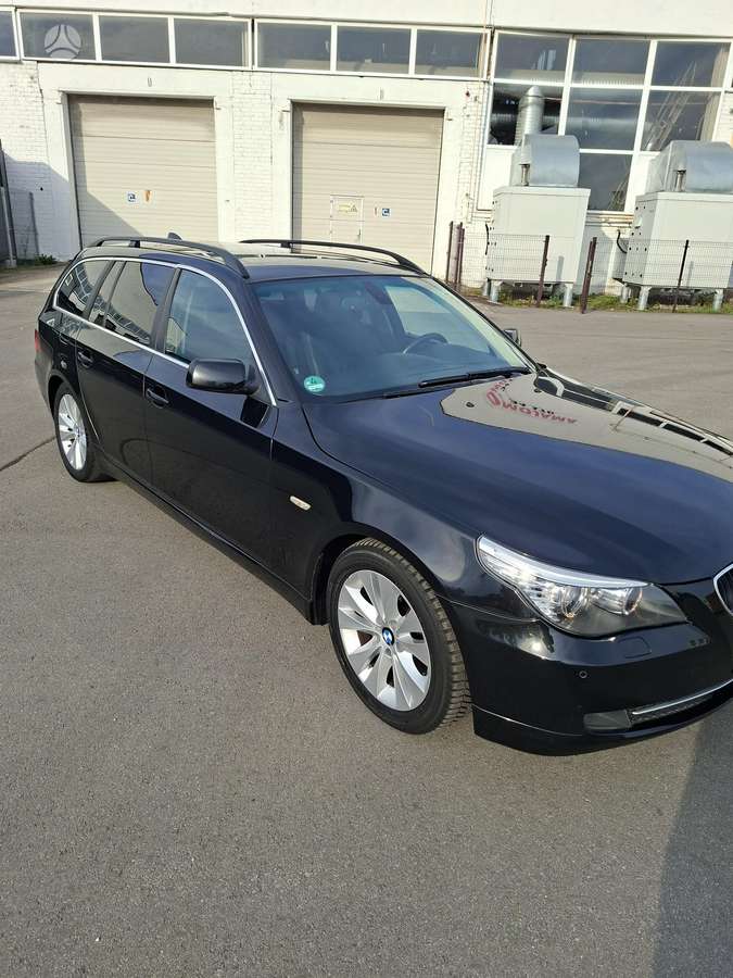 BMW 520, 2.0 l., wagon