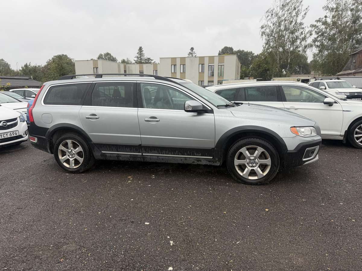 Volvo XC70, 2.4 l., Универсал