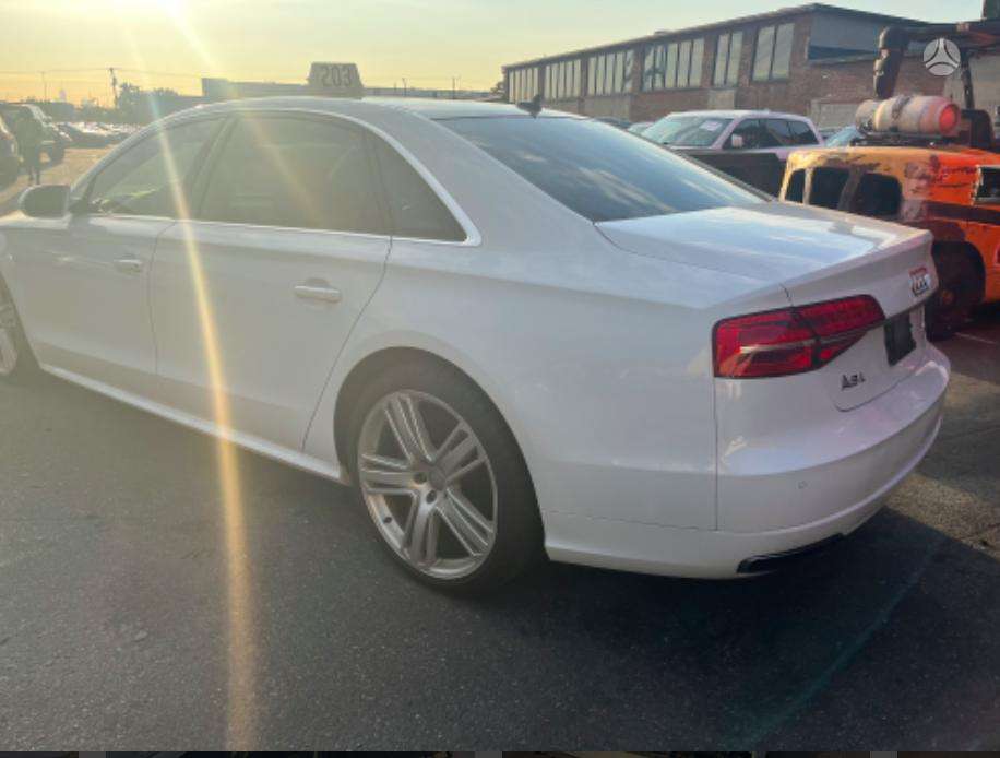 Audi A8 L, 4.0 l., Седан