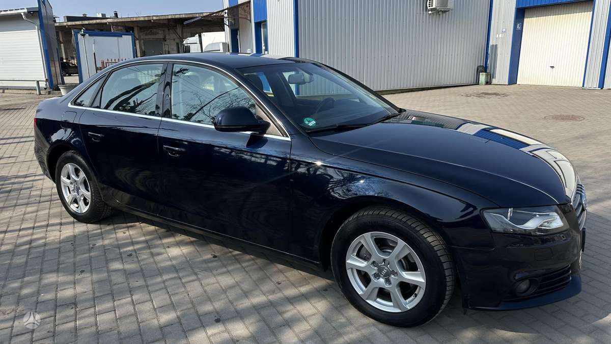 Audi A4, 2.7 l., Седан