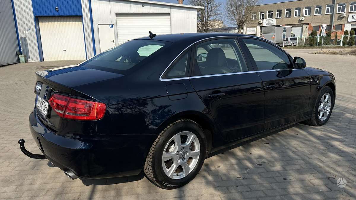 Audi A4, 2.7 l., Седан