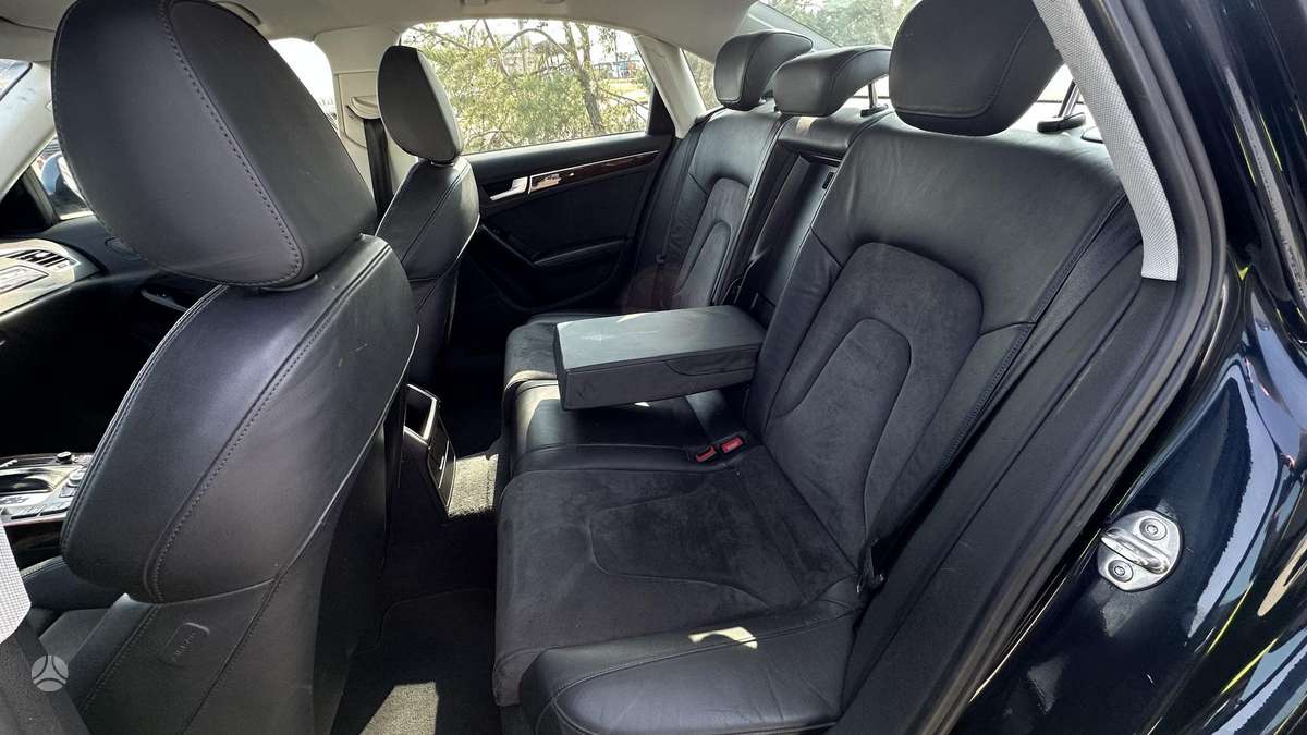 Audi A4, 2.7 l., Седан