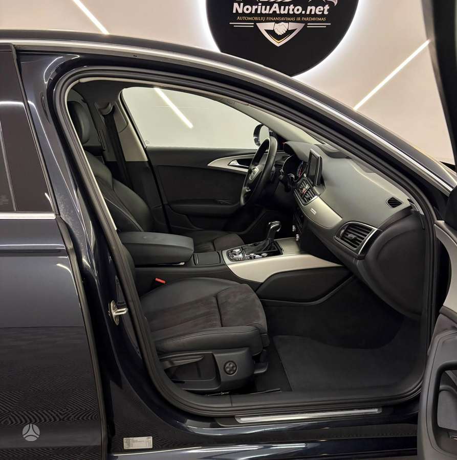 Audi A6, 3.0 l., Седан