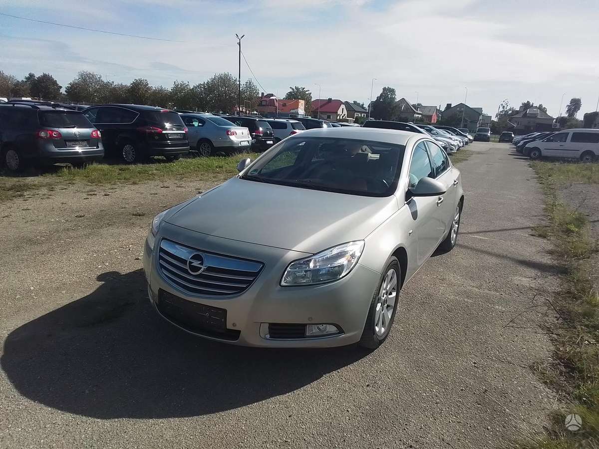 Opel Insignia, 2.0 l., Хэтчбек