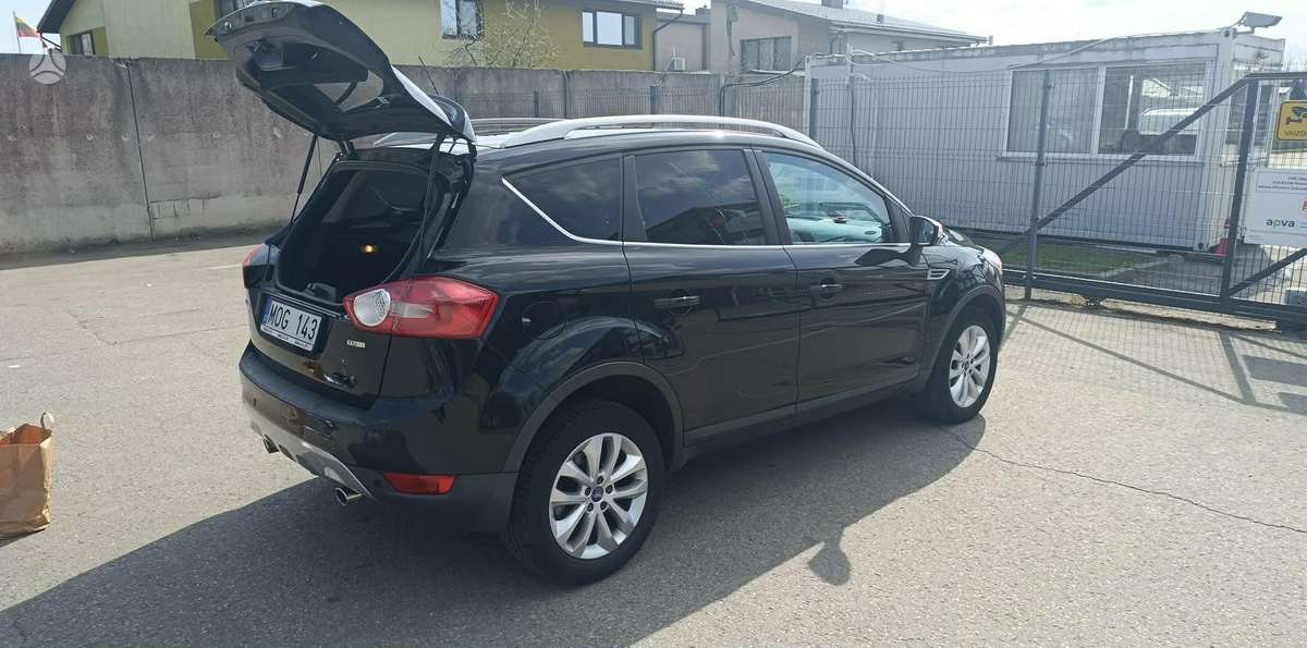 Ford Kuga 2009 — photo 17