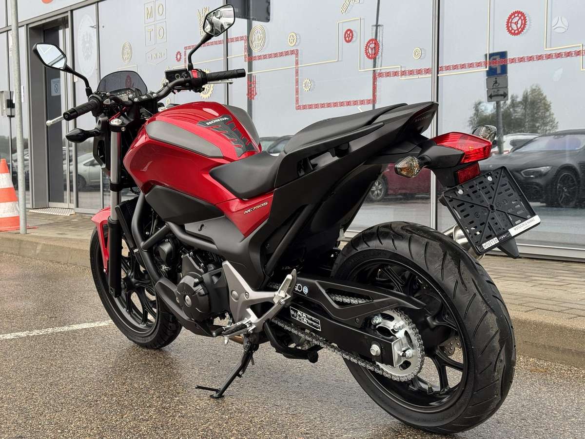 Honda NC 750cc, street / classic