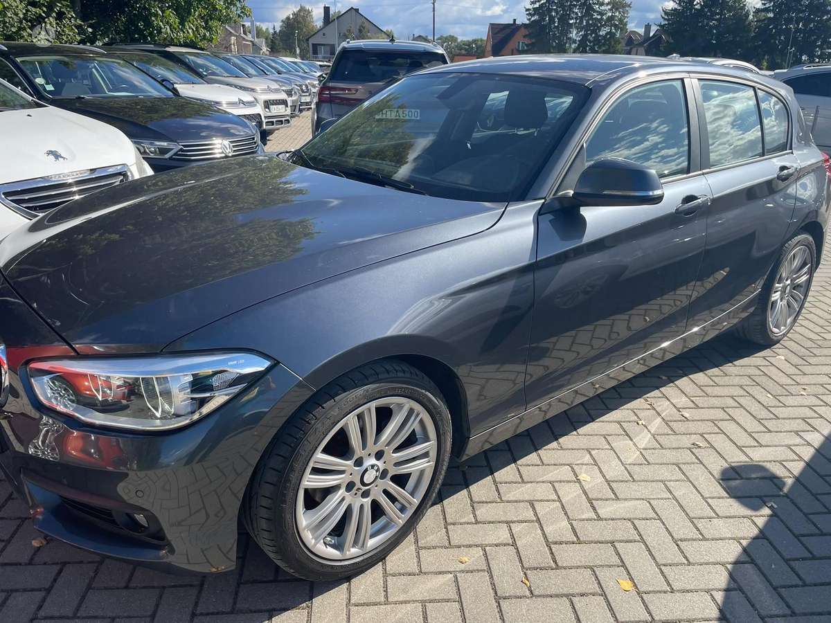 BMW 118, 1.5 l., Хэтчбек