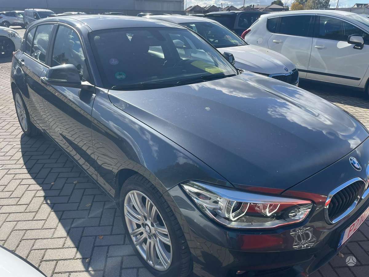 BMW 118, 1.5 l., Хэтчбек
