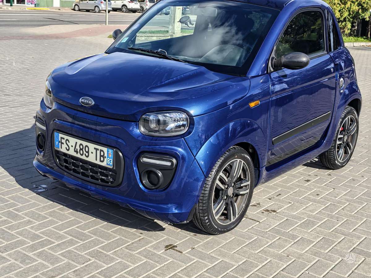 Microcar DUE, 0.5 l., Хэтчбек