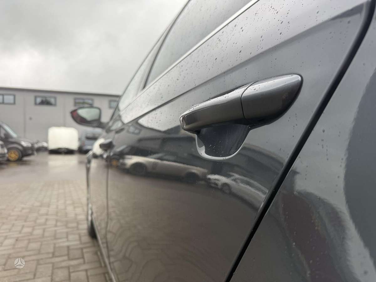 Volkswagen Passat, 1.4 l., Универсал