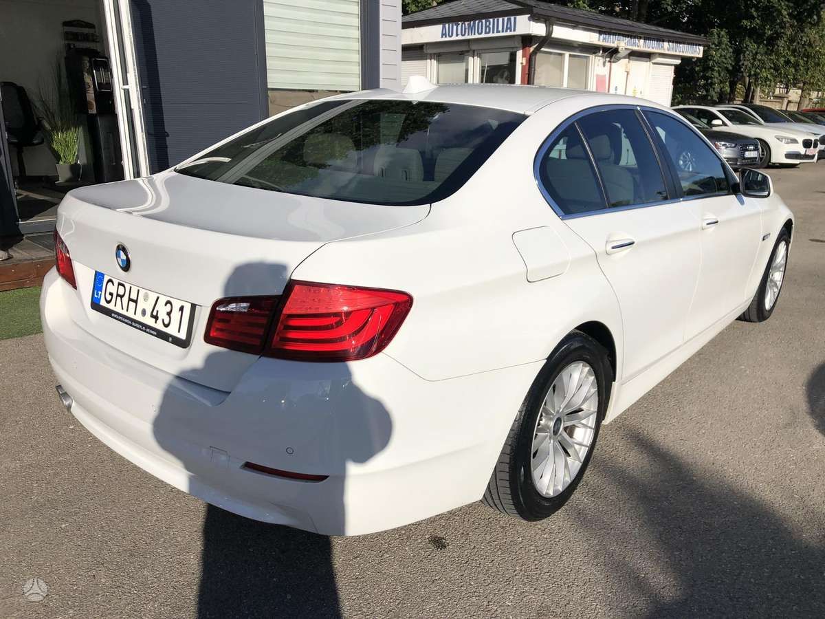 BMW 520, 2.0 l., Седан