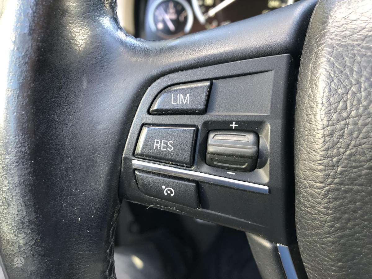 BMW 520, 2.0 l., Седан