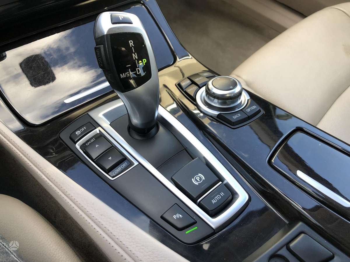 BMW 520, 2.0 l., Седан