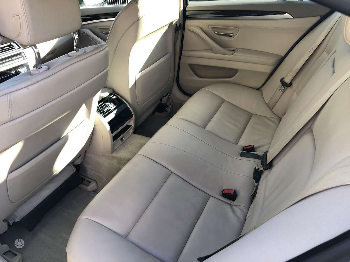 BMW 520, 2.0 l., Седан