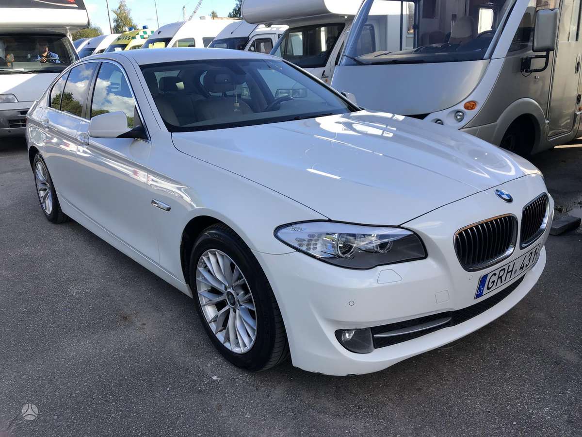 BMW 520, 2.0 l., Седан