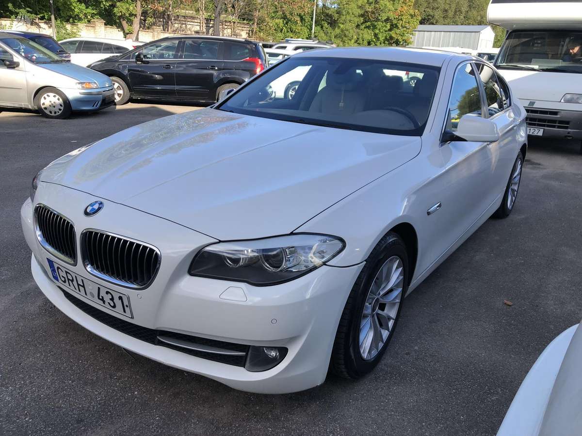 BMW 520, 2.0 l., Седан